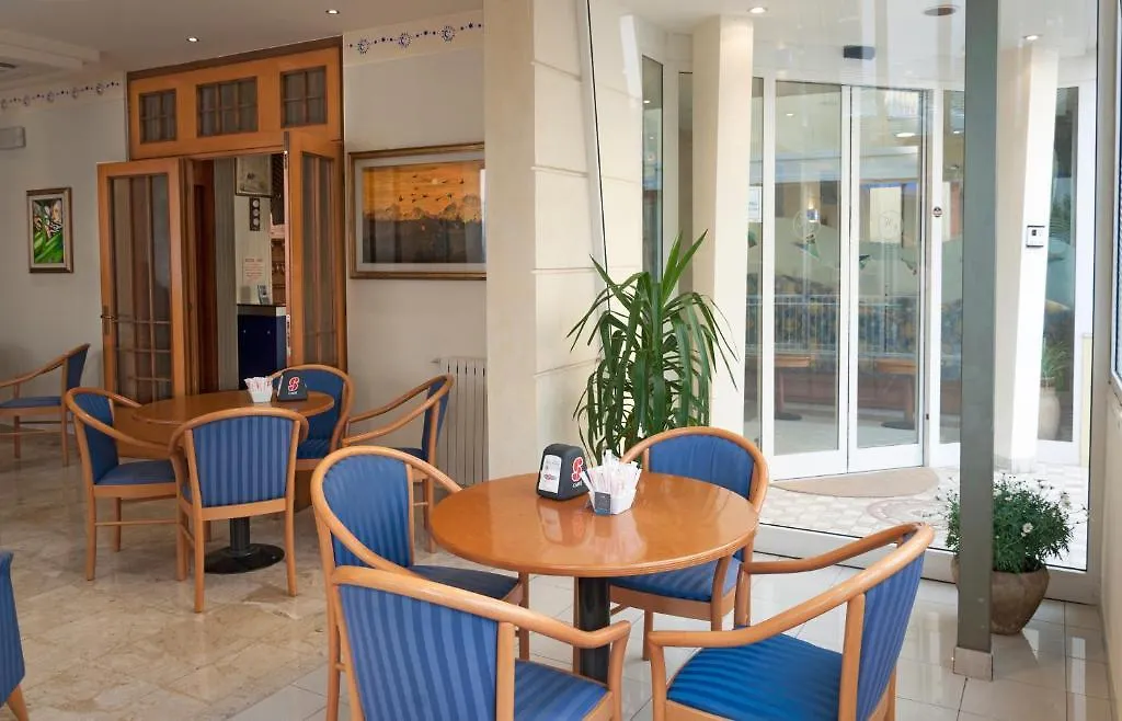 Hotel Ave Rimini 2*,  Italy